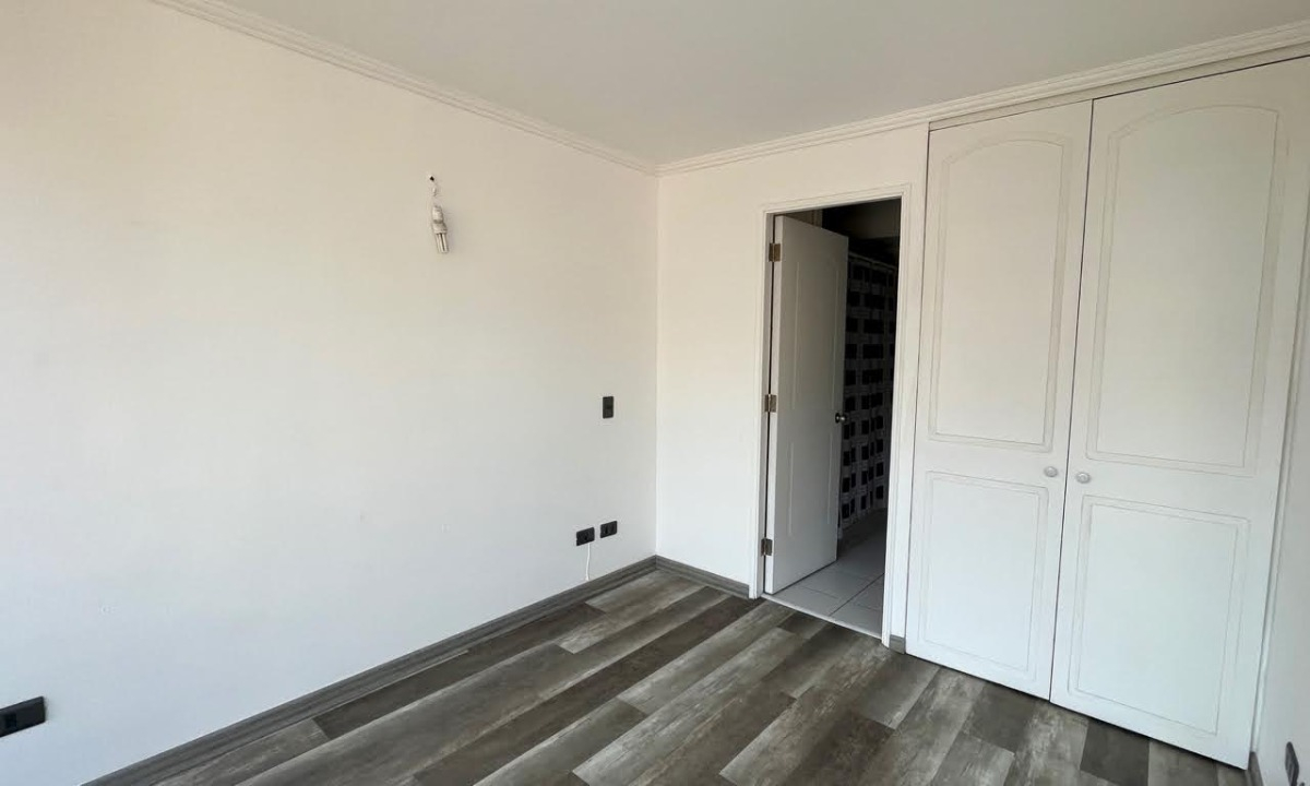 Venta Departamento NP 1D 1B 1E Metro Manquehue - Apumanque - Las Condes