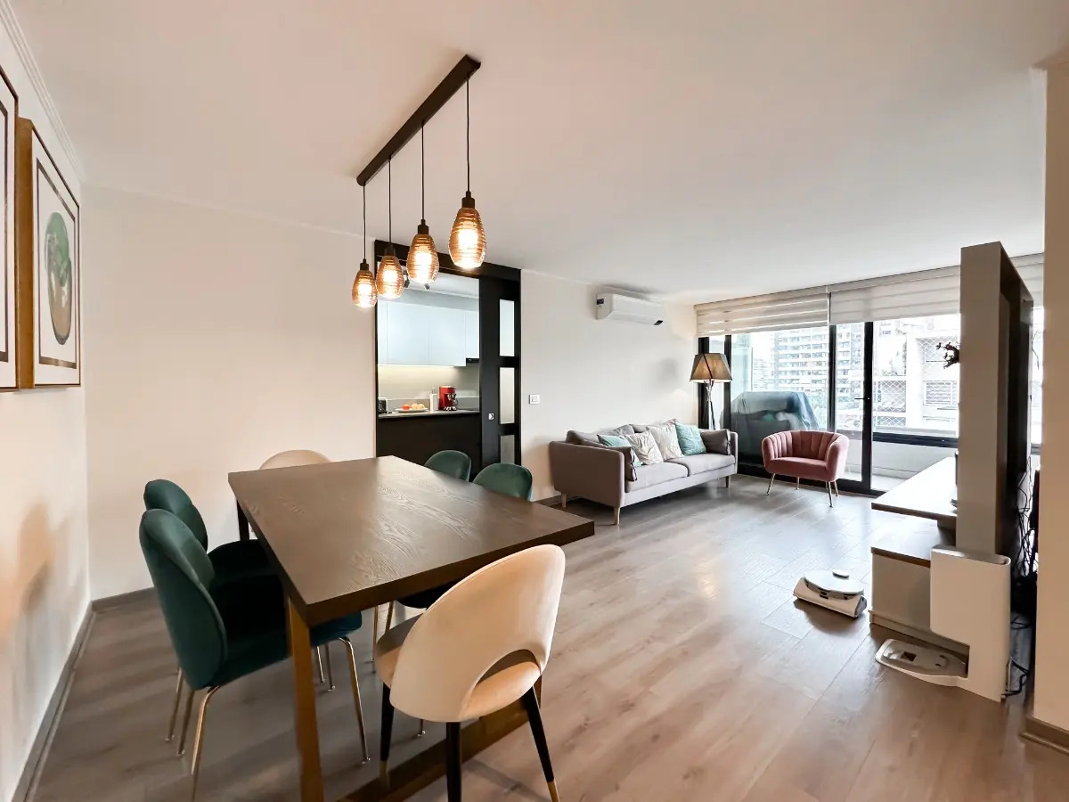 Arriendo Departamento NO 3D en suite Walk-in cl&oacute;set 2B 2E 1B Metro Manquehue - Apumanque - Las Condes