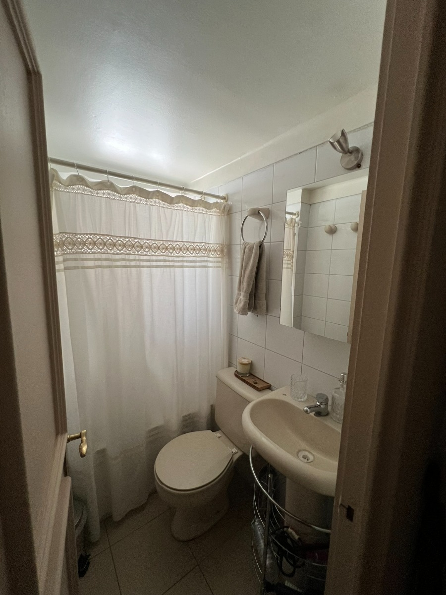 Arriendo Departamento 2D Barrio El Golf - Las Condes