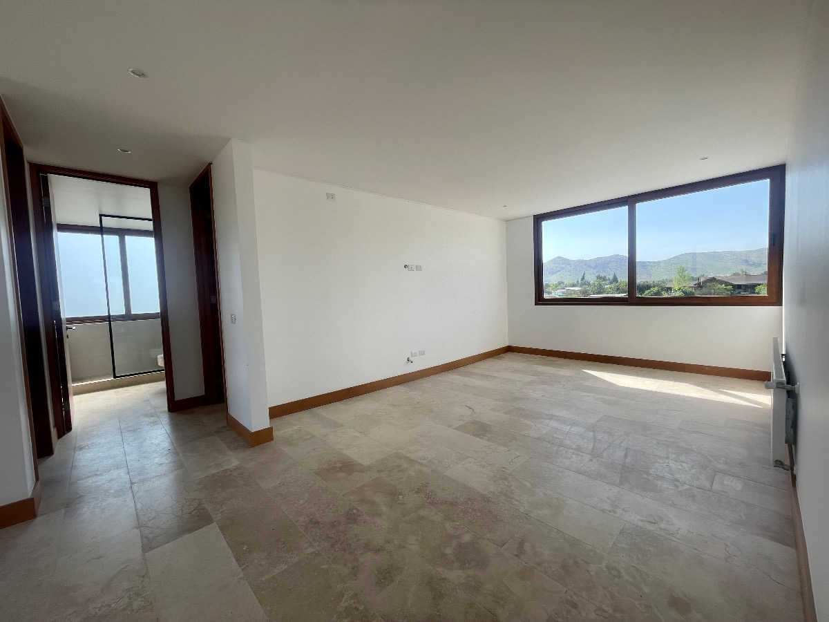 Venta Casa N 6D en suite Walk-in cl&oacute;set 5B 5E 2B Chicureo - Colina