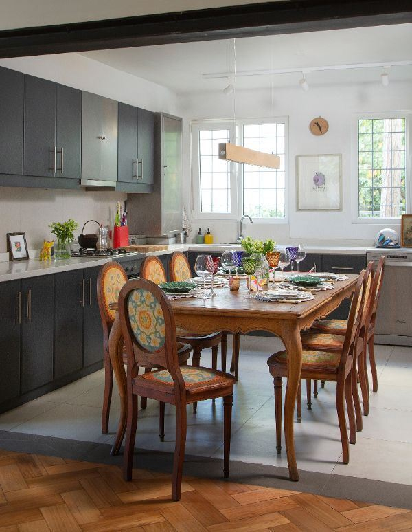 Venta Casa Oriente 1D 2B 2E Barrio El Golf - Las Condes