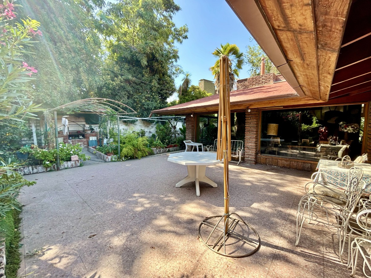 Venta Casa NO 3D en suite 2B 8E 1B Metro Pr&iacute;ncipe de Gales - Country Club - La Reina