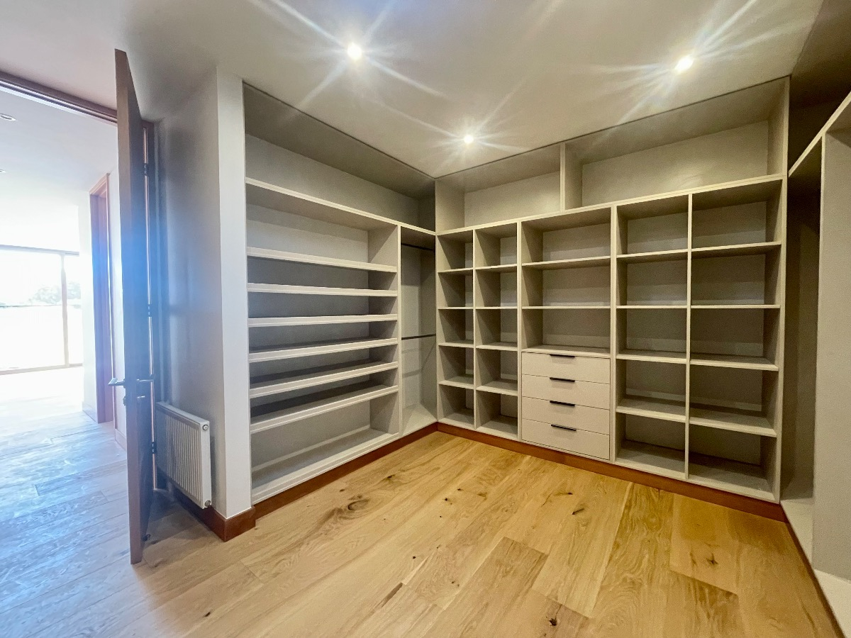 Venta Casa N 6D en suite Walk-in cl&oacute;set 5B 5E 2B Chicureo - Colina