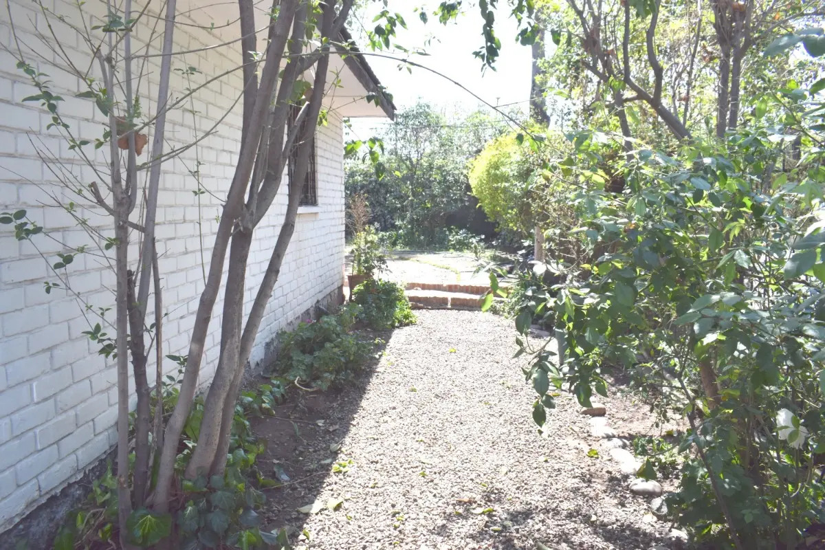Venta Casa NO 4D 2B 2E 1B Rotonda Atenas - Las Condes