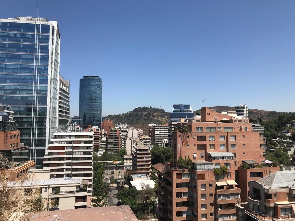 Venta Departamento 4D en suite Walk-in cl&oacute;set 4B 1E 1B Barrio El Golf - Las Condes