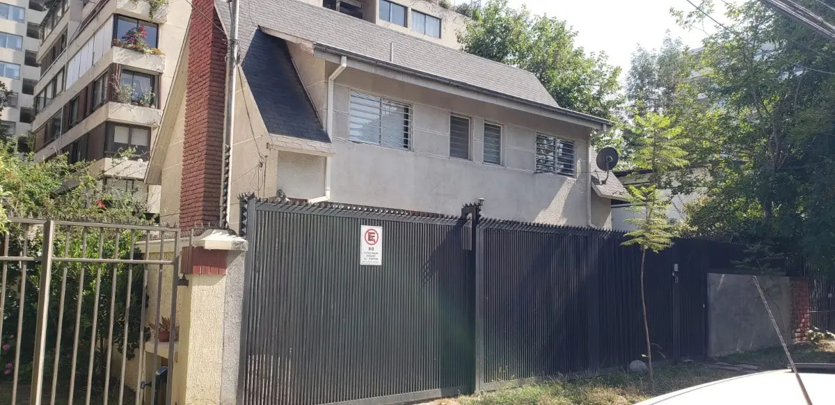 Arriendo Casa S 3D en suite 2B 2E 1Bd Las Lilas - Providencia