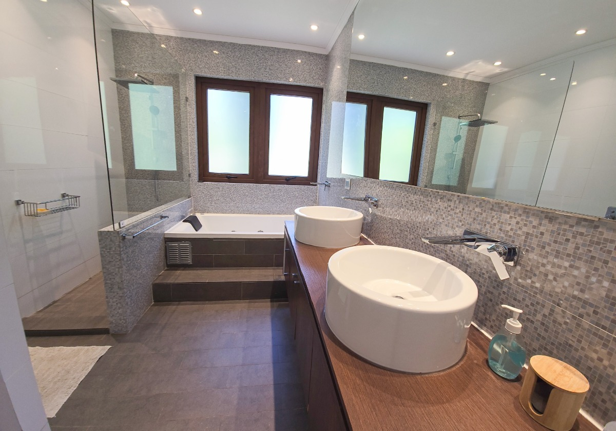 Venta Casa SO 5D en suite Walk-in cl&oacute;set 5B 2E 2B El Array&aacute;n - Lo Barnechea