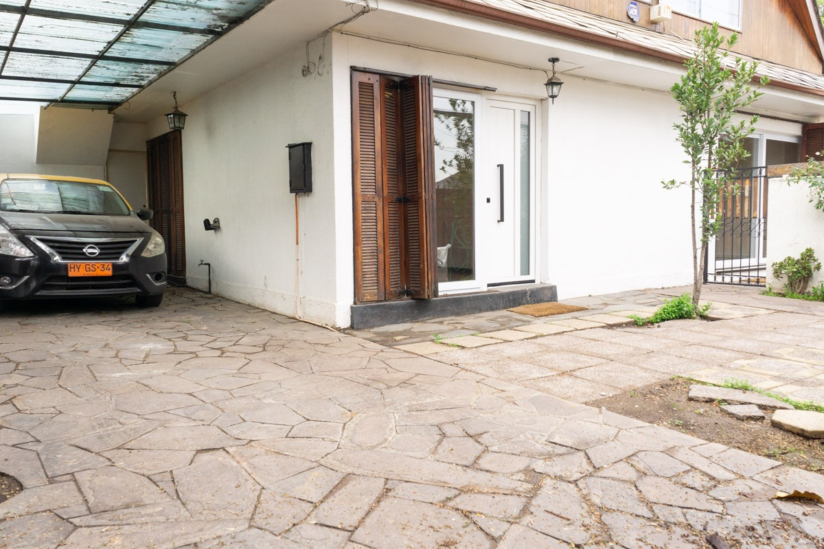 Arriendo Casa NP 3D 2B 3E 1B Blest Gana - La Reina