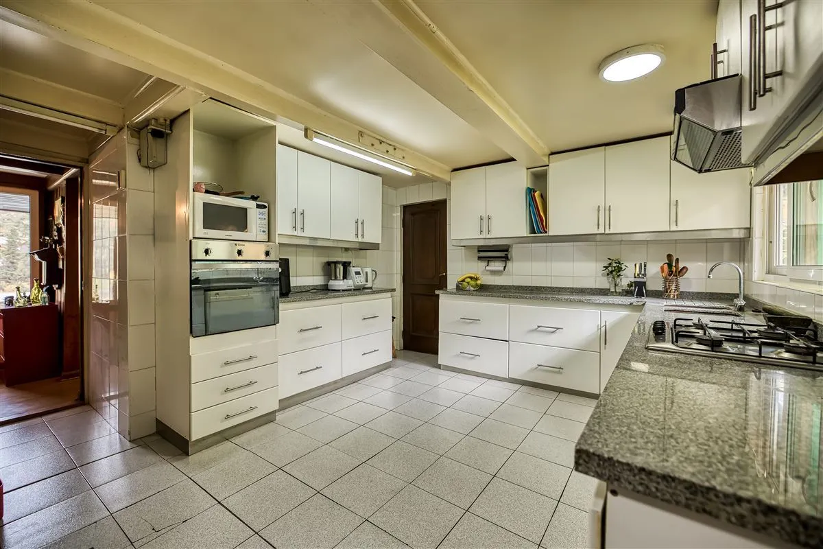 Venta Casa de madera 5D 4B El Array&aacute;n - Lo Barnechea