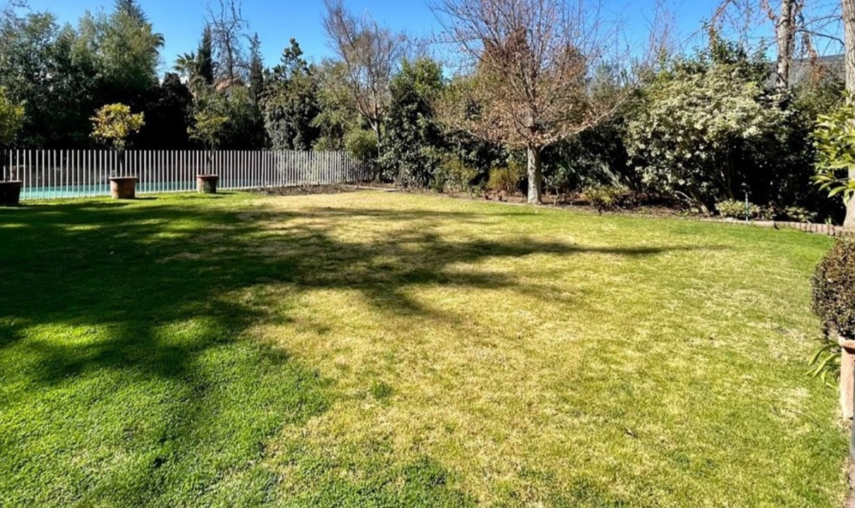 Venta Casa NO 4D en suite Walk-in cl&oacute;set 4B 10E 2B La Dehesa - Lo Barnechea