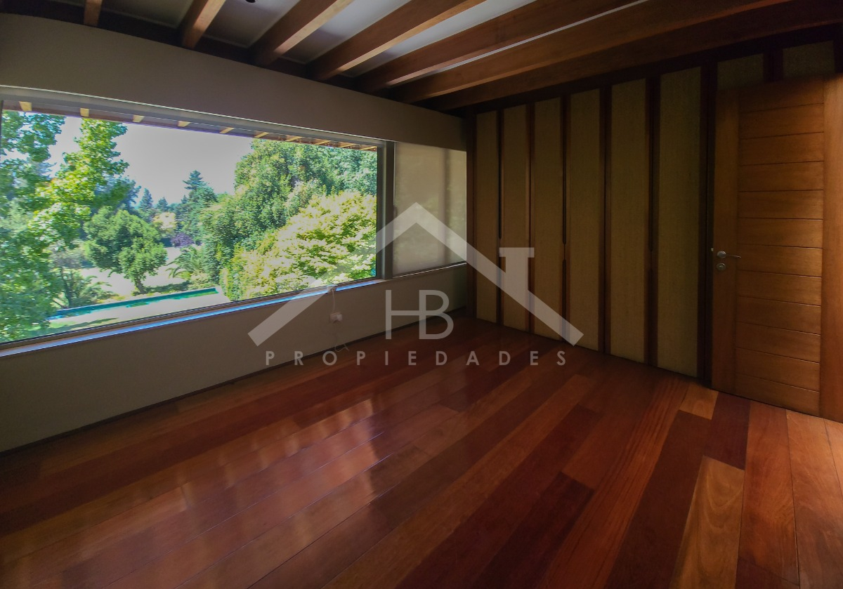 Arriendo Casa NO 4D en suite Walk-in cl&oacute;set 4B 3E 1B La Dehesa - Lo Barnechea