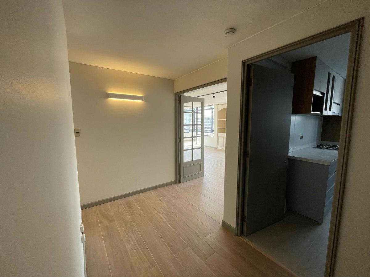 Arriendo Departamento SO 3D en suite 3B 1E 1B Barrio El Golf - Las Condes
