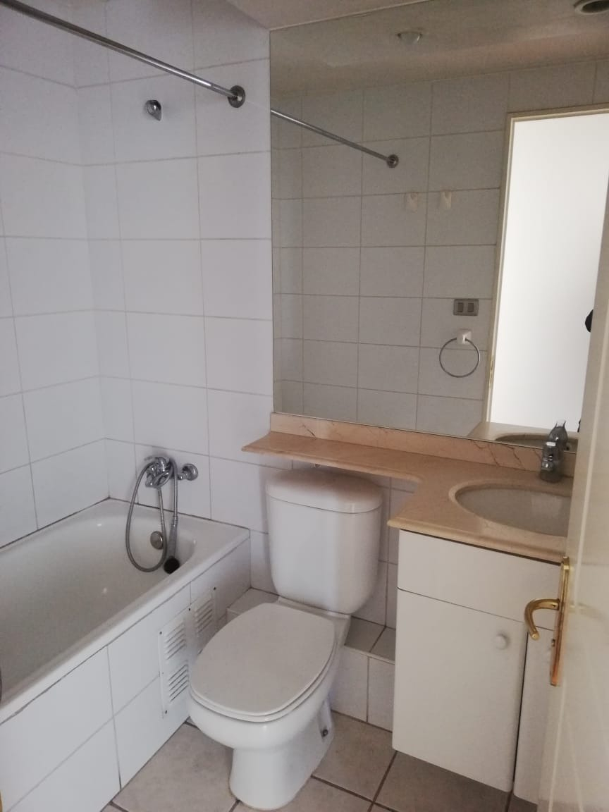 Arriendo Departamento S 2D en suite Walk-in cl&oacute;set 2B 1E 1B Metro Escuela Militar - Las Condes