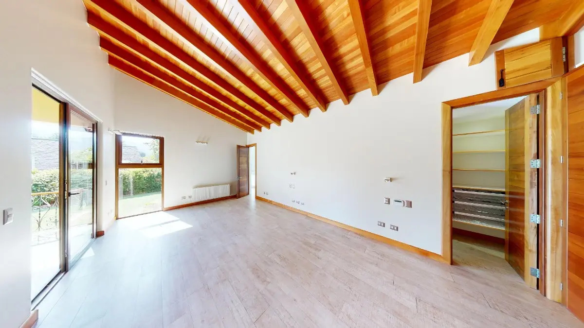 Arriendo Casa NO 3D en suite Walk-in cl&oacute;set 4B 3E 1B La Dehesa - Lo Barnechea