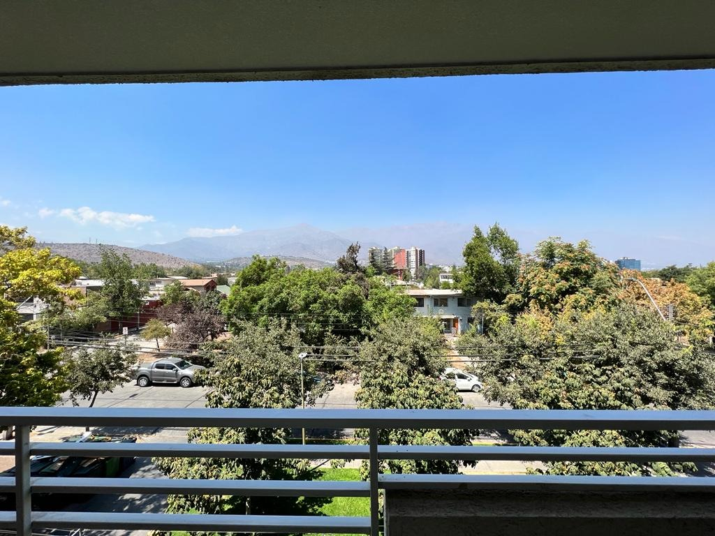 Arriendo Departamento 2D Metro Hernando de Magallanes - Las Condes