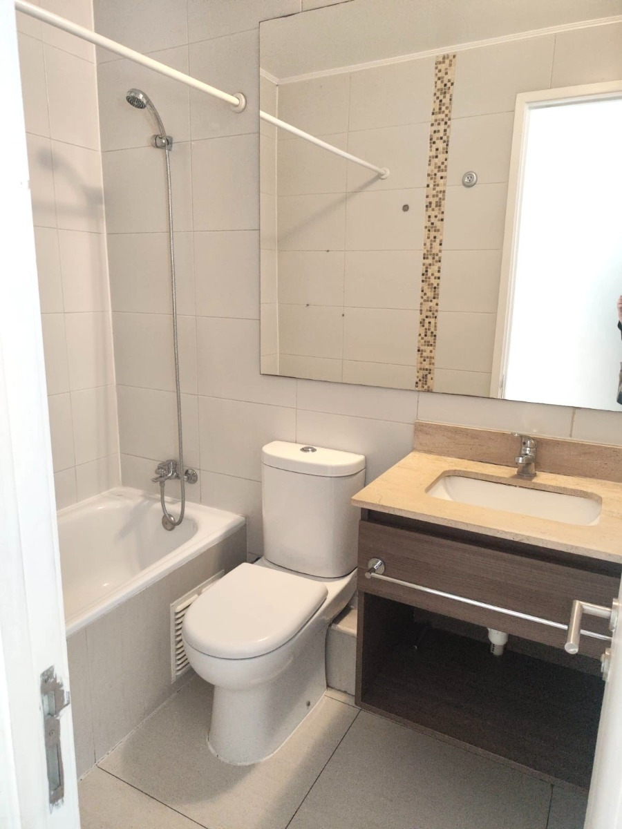 Arriendo Departamento 2D en suite Walk-in cl&oacute;set 2B 1E 1B Blest Gana - La Reina