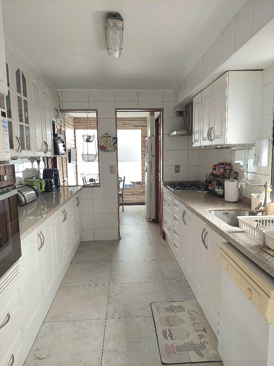 Venta Casa NOSP 4D en suite Walk-in cl&oacute;set 3B 3E Metro Pr&iacute;ncipe de Gales - Country Club - La Reina