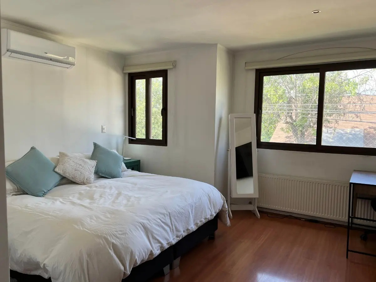 Venta Casa NO 4D en suite Walk-in cl&oacute;set 4B 2E 1B Villa El Dorado - Vitacura