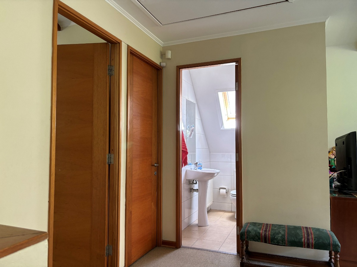 Venta Casa NOSP 5D en suite Walk-in cl&oacute;set 4B 2E 1B Los Trapenses - Lo Barnechea