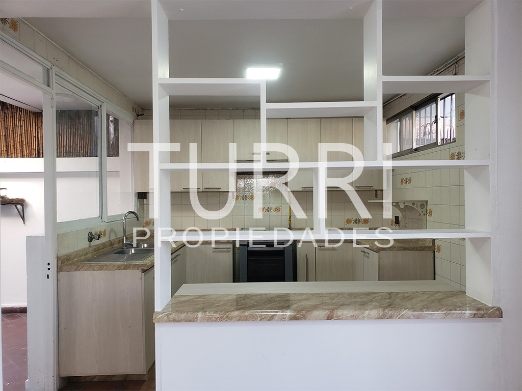 Arriendo Casa O 4D 3B 2E Metro Escuela Militar - Las Condes