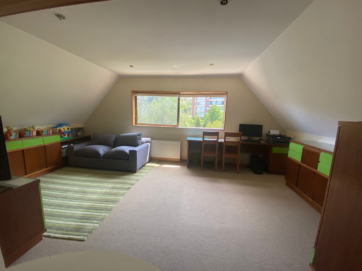 Venta Casa NOSP 5D en suite Walk-in cl&oacute;set 4B 2E 1B Los Trapenses - Lo Barnechea