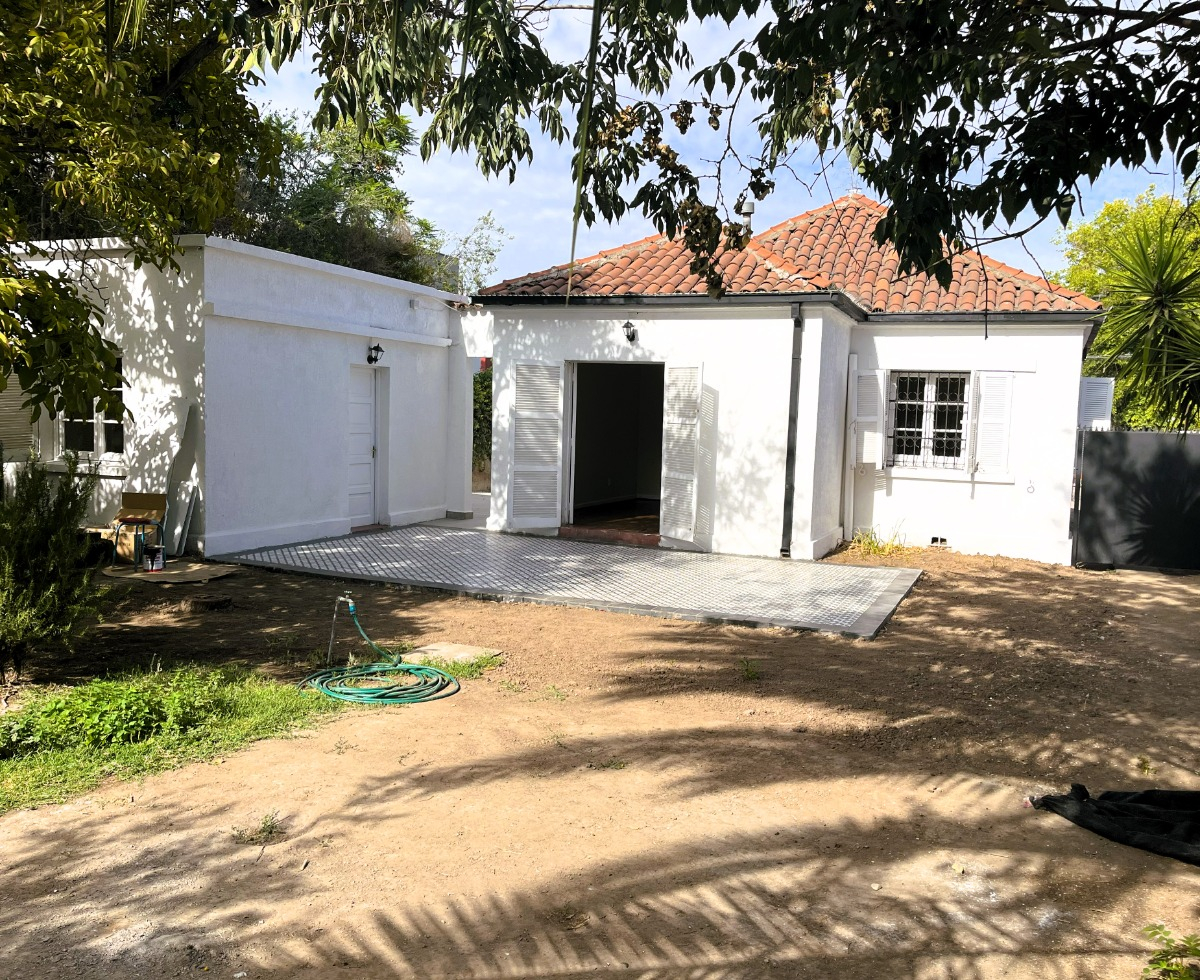 Arriendo Casa 5D 2B 3E 1B Metro Bilbao - Providencia