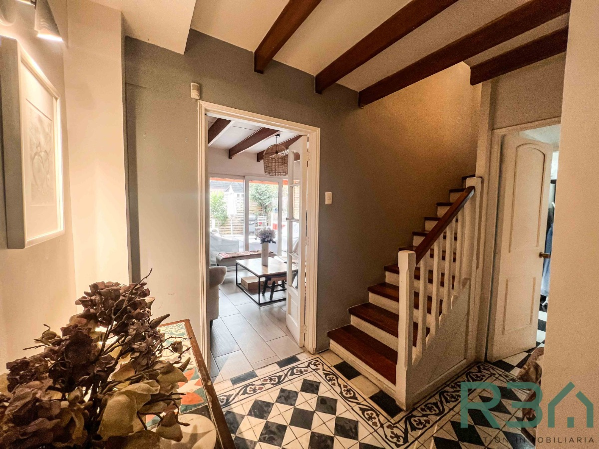 Venta Casa NOSP 4D en suite Walk-in cl&oacute;set 3B 1E 1B Estoril - Las Condes