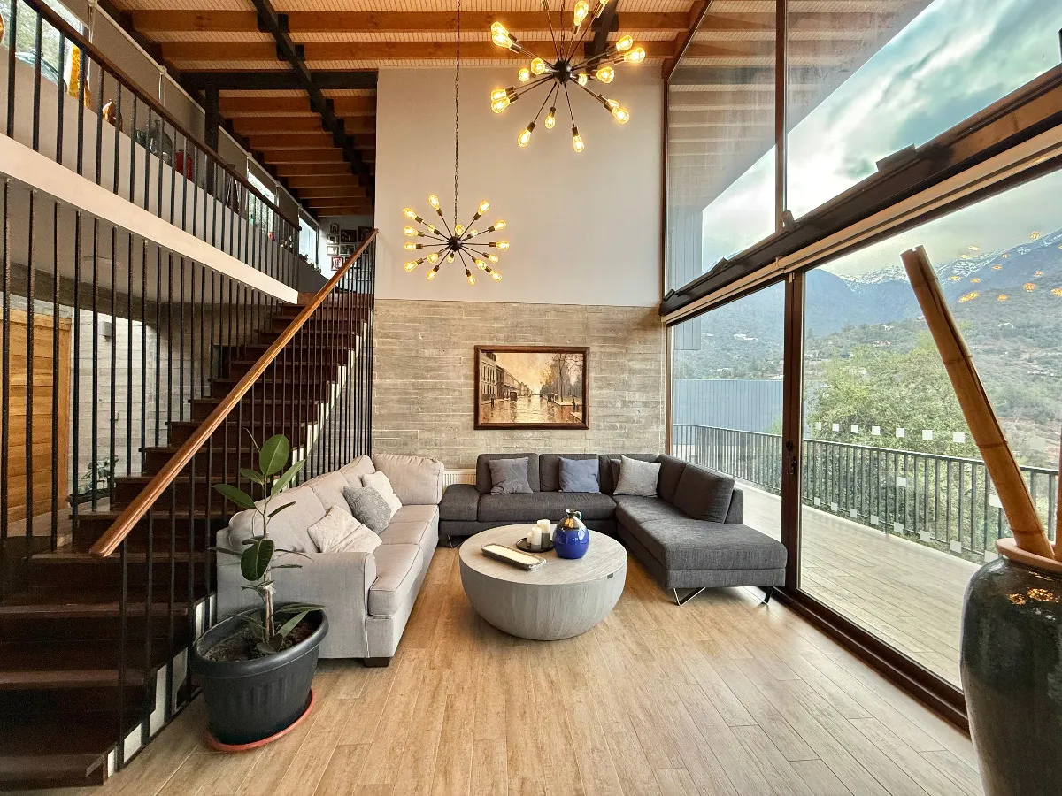 Venta Casa NOSP 6D WI cl&oacute;set Suite 5B 8E 2Bd 320m2 El Array&aacute;n - Lo Barnechea