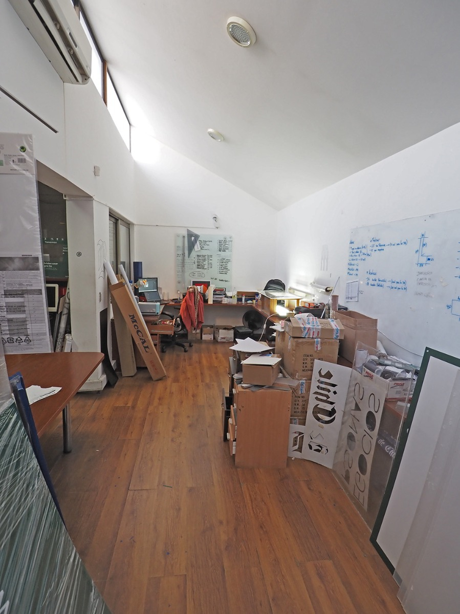 Arriendo Oficina P 2B 6E 3B Los Dominicos - Las Condes