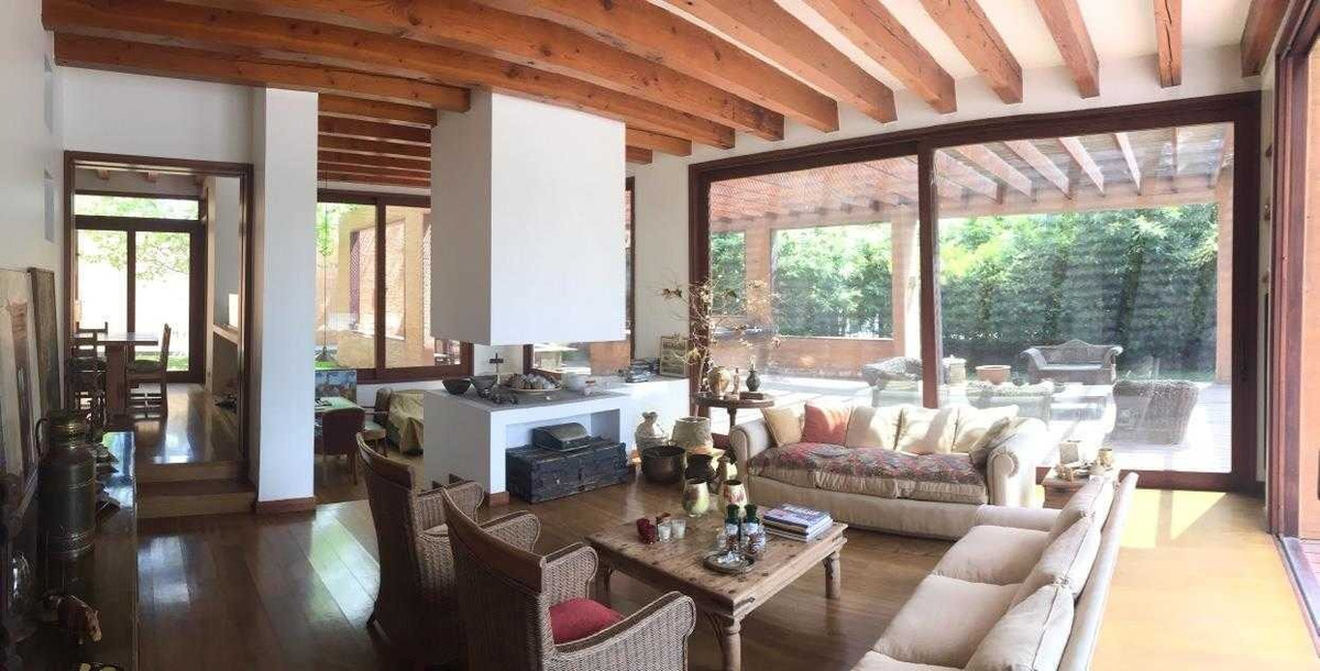 Venta Casa O 4D en suite Walk-in cl&oacute;set 4B 6E 2B Chicureo - Colina