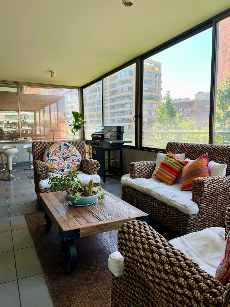 Venta Departamento O 5D en suite Walk-in cl&oacute;set 3B 2E 1B Metro Manquehue - Apumanque - Las Condes