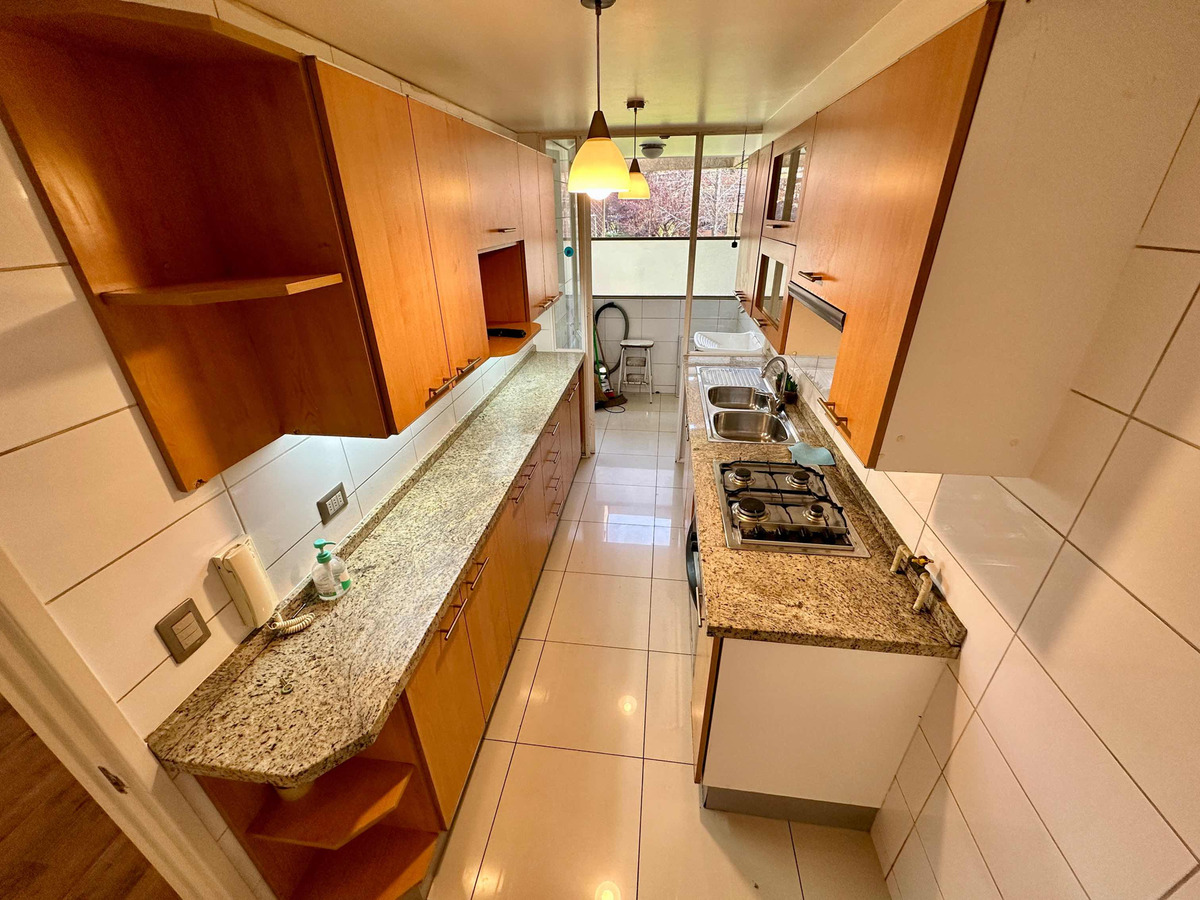 Arriendo Departamento NP 2D en suite Walk-in cl&oacute;set 2B 1E 1B Metro Manquehue - Apumanque - Las Condes