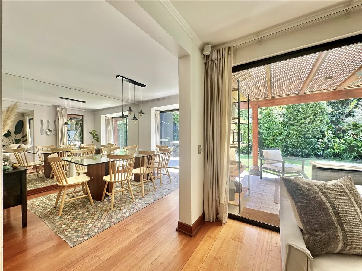 Venta Casa N 5D 4B 2E 1Bd La Dehesa - Lo Barnechea