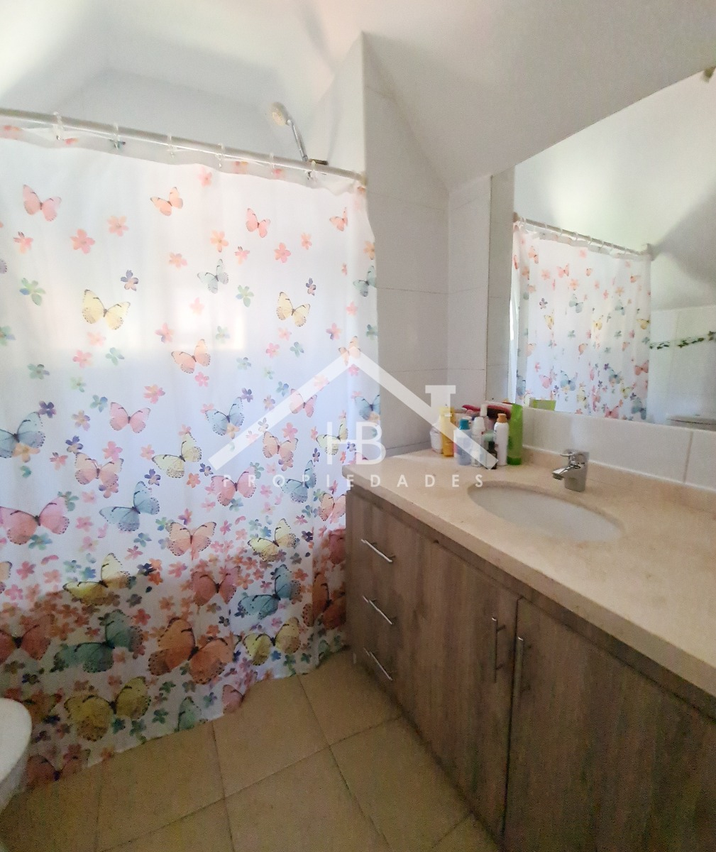 Venta Casa P 5D en suite Walk-in cl&oacute;set 6B 2E 1B San Carlos de Apoquindo - Las Condes