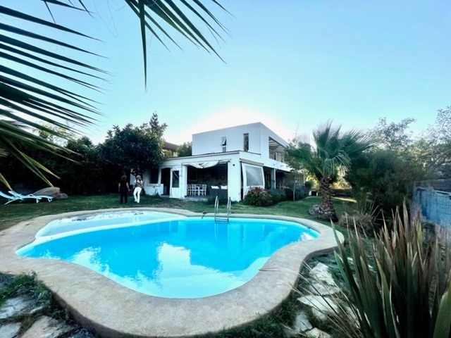 Venta Casa NO 5D en suite Walk-in cl&oacute;set 5B 3E 2B Chicureo - Colina
