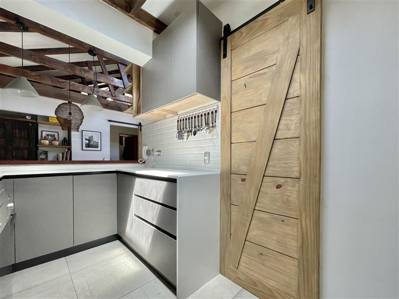 Venta Casa Sur-Oriente 2D 2B 1E Juan XXIII - Vitacura