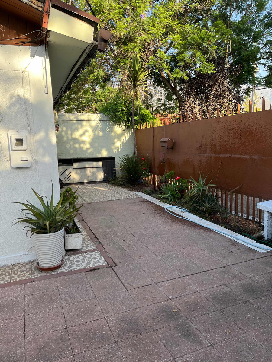 Arriendo Casa 5D Carlos Ossand&oacute;n - La Reina