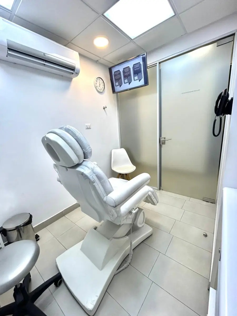 Arriendo Oficina 2B Nueva Las Condes - Las Condes