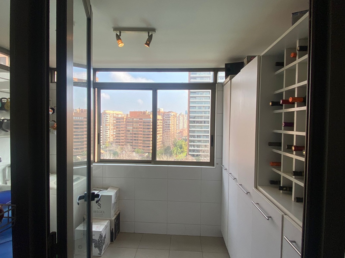 Arriendo Departamento NOSP 3D en suite Walk-in cl&oacute;set 2B 2E 1B Metro Manquehue - Apumanque - Las Condes
