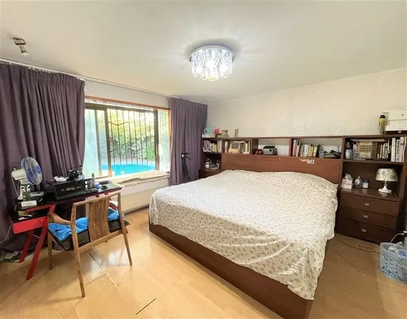 Venta Casa NO 5D WI cl&oacute;set Suite 4B 4E 1Bd Nuestra Se&ntilde;ora del Rosario - Vitacura