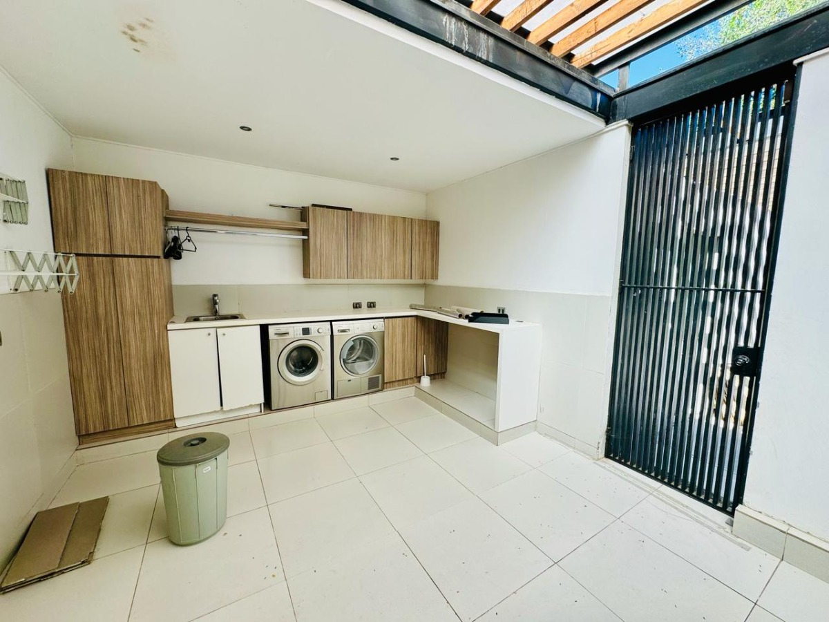 Venta Casa NO 5D en suite Walk-in cl&oacute;set 5B 6E 1B Chicureo - Colina