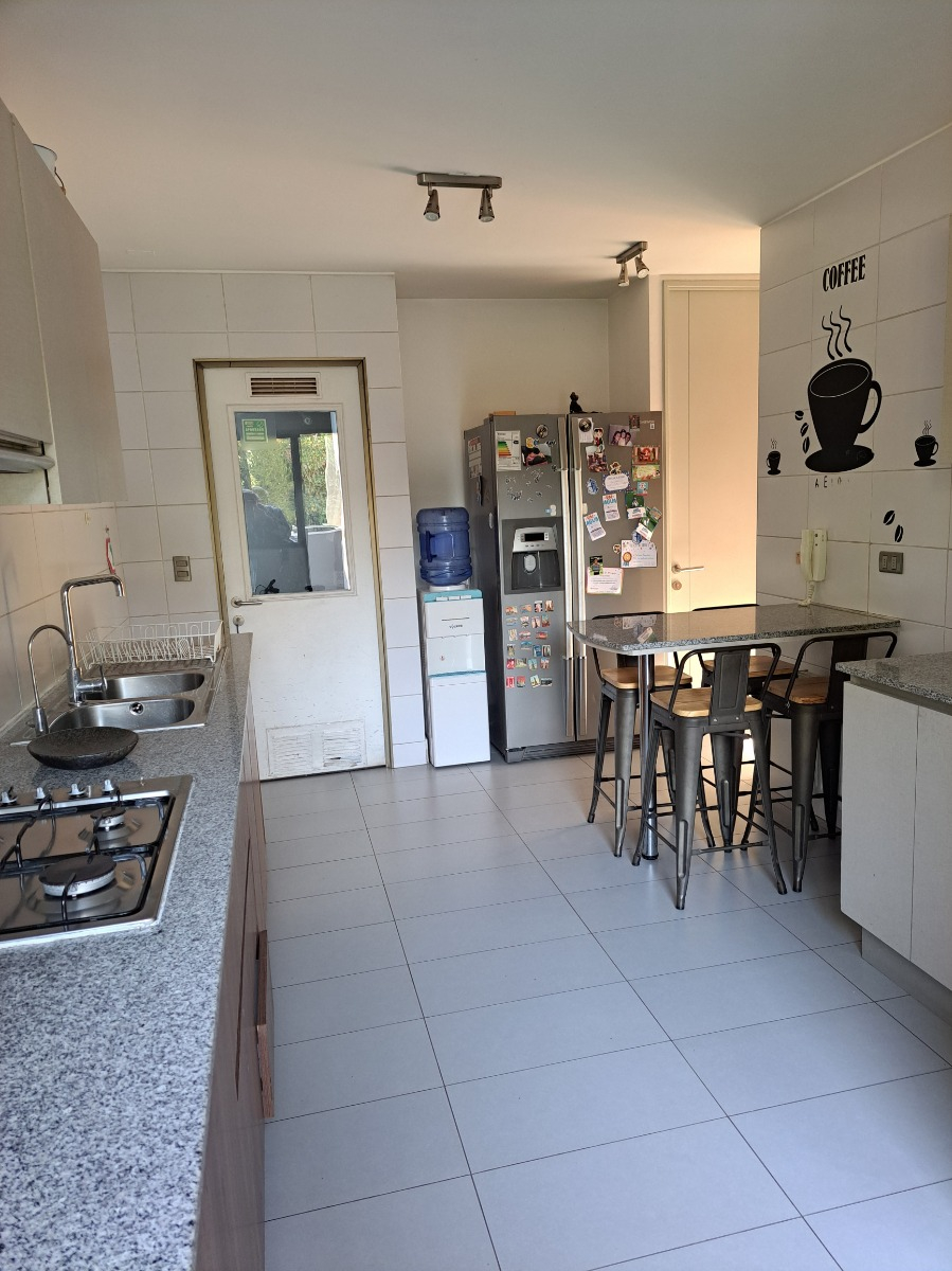 Venta Casa NO 4D en suite Walk-in cl&oacute;set 4B 2E 1B Chicureo - Colina