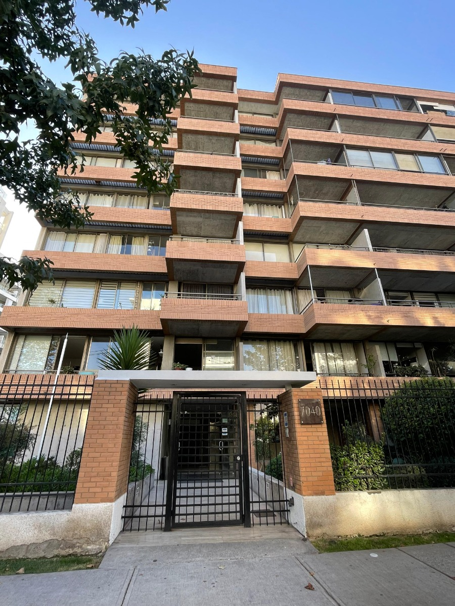 Arriendo Departamento NO 2D 2B 1E 1B Metro Hernando de Magallanes - Las Condes