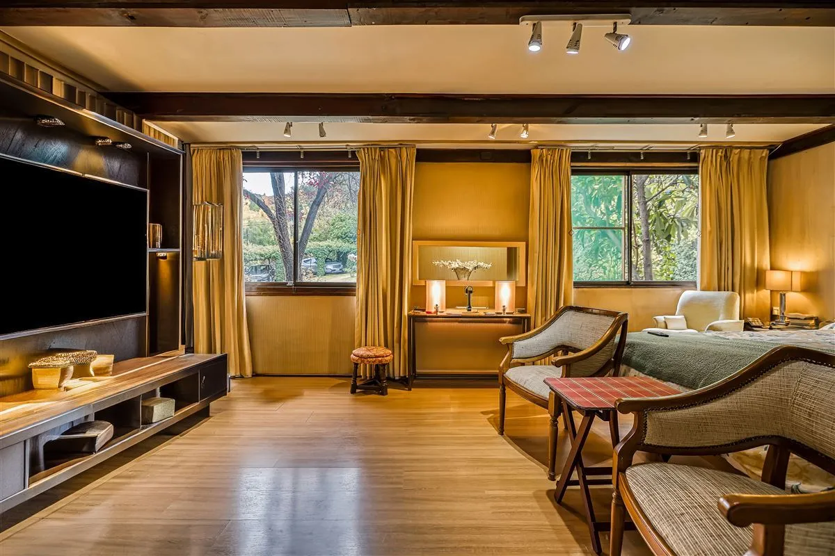 Venta Casa de madera 5D 4B El Array&aacute;n - Lo Barnechea