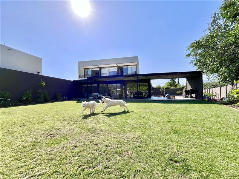 Venta Casa O 4D en suite Walk-in cl&oacute;set 4B 4E Valle Escondido - Lo Barnechea