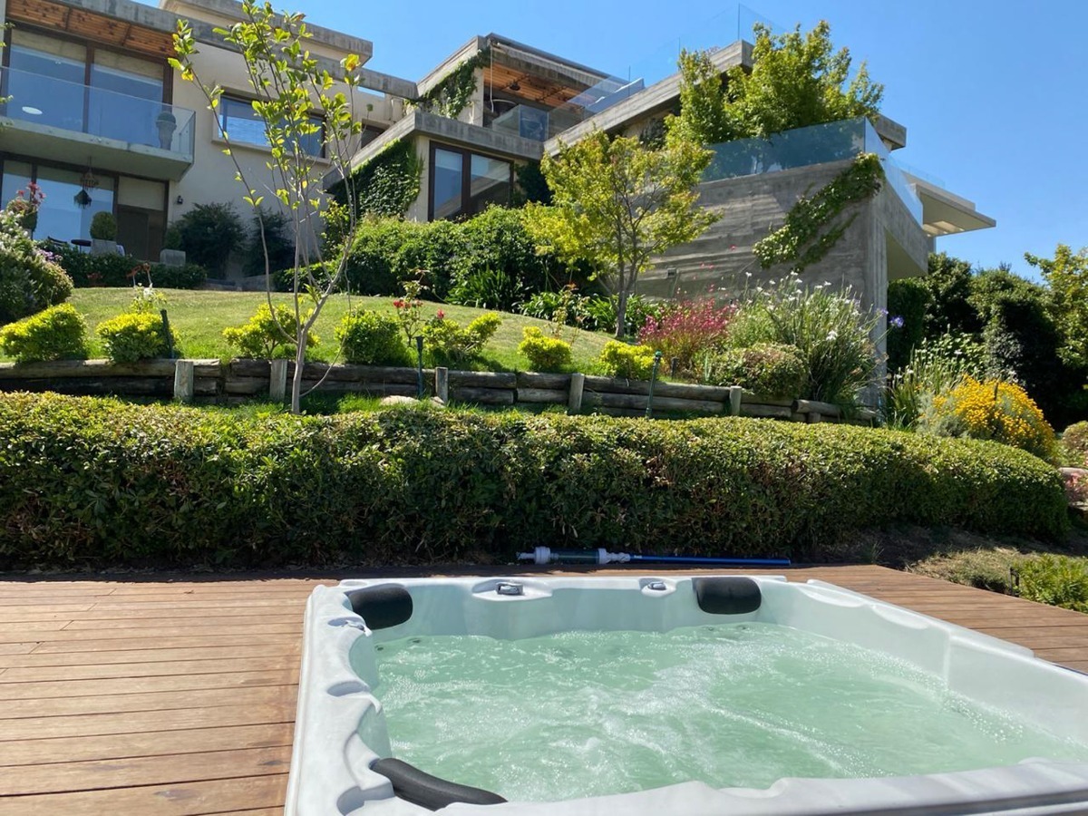 Venta Casa 6D en suite Walk-in cl&oacute;set 5B 3E 2B Los Trapenses - Lo Barnechea