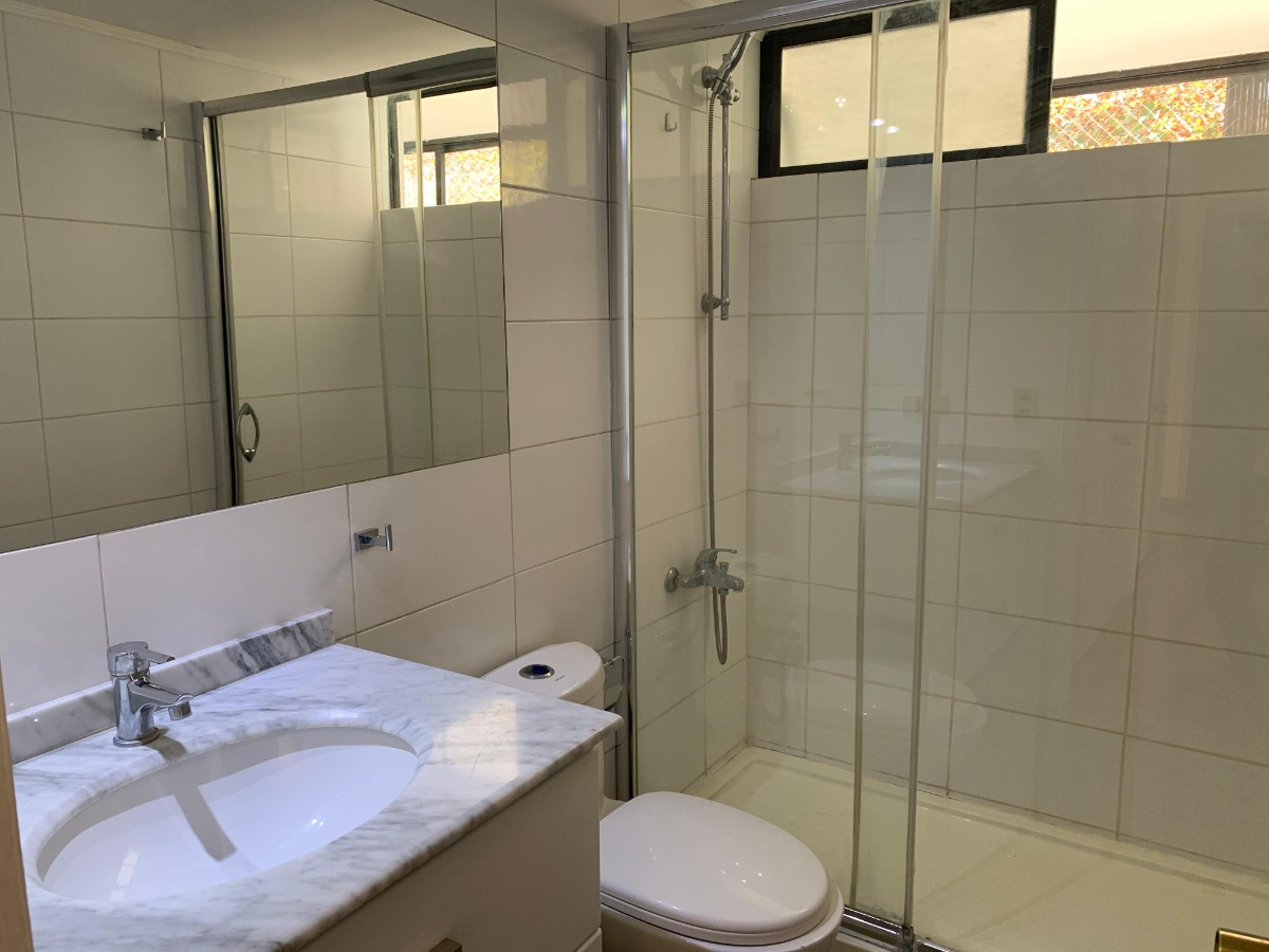 Arriendo Departamento NO 2D en suite 2B 1E 1B Barrio El Golf - Las Condes