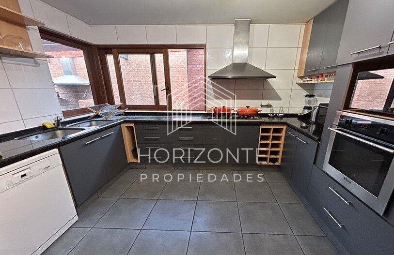 Venta Casa 5D en suite Walk-in cl&oacute;set 5B 3E 1B Los Trapenses - Lo Barnechea