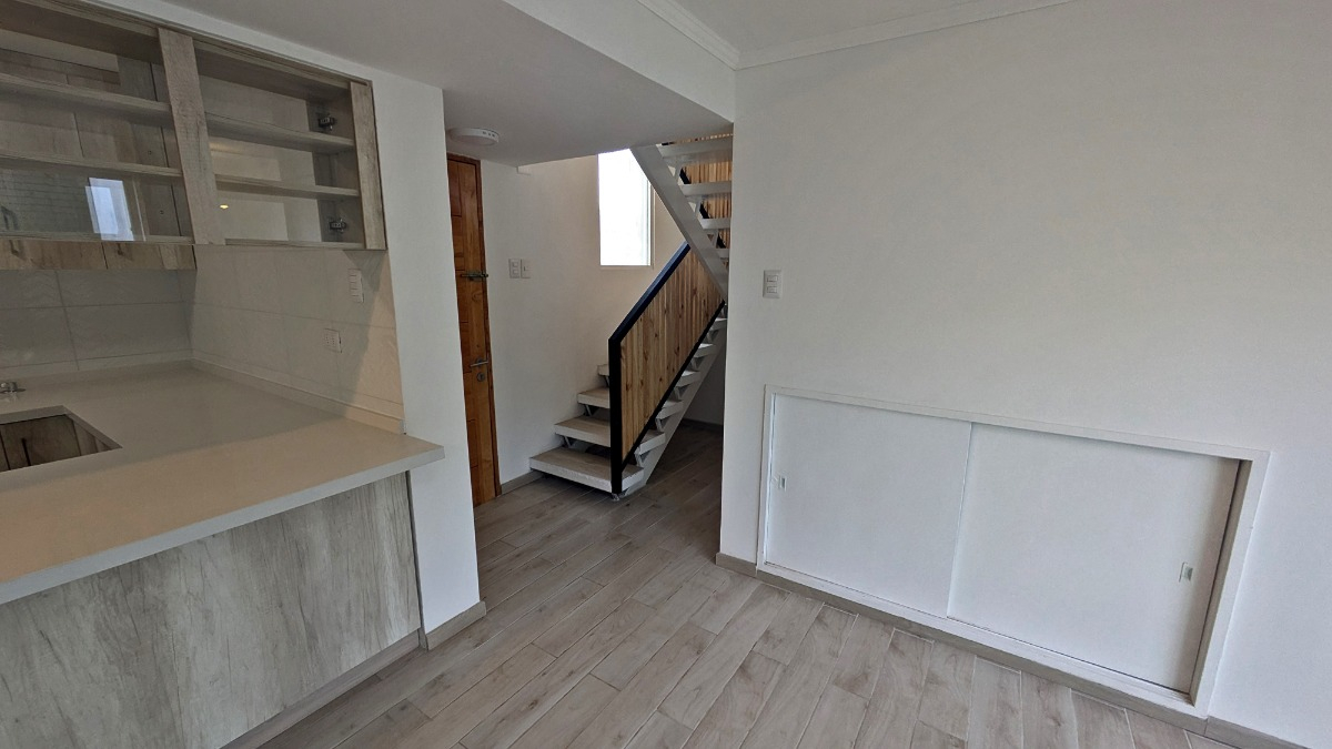 Venta Casa O 3D 2B 1E Los Dominicos - Las Condes