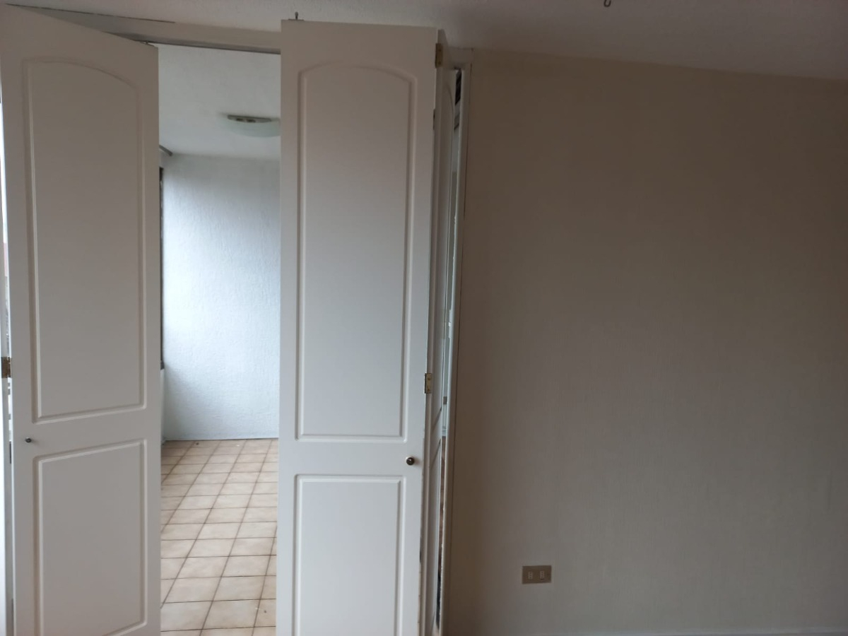Venta Departamento O 1D en suite Walk-in cl&oacute;set 1B 1E Campus Oriente - Providencia